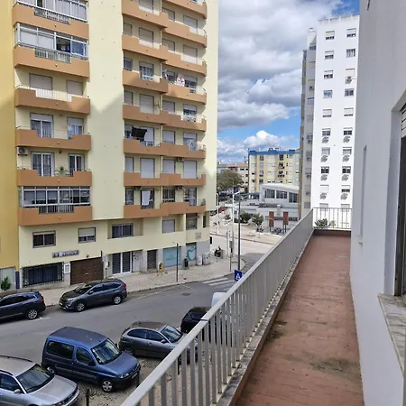 Apartment Flat Near Marina And Portimao