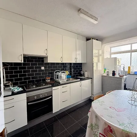 Apartment Flat Near Marina And Portimao